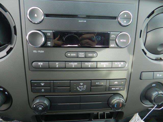 2016 Ford F-250 Super Duty 4x4 XL 2dr Regular Cab 8 ft. LB Pickup